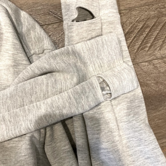 Grey workout zip up - Picture 2 of 3